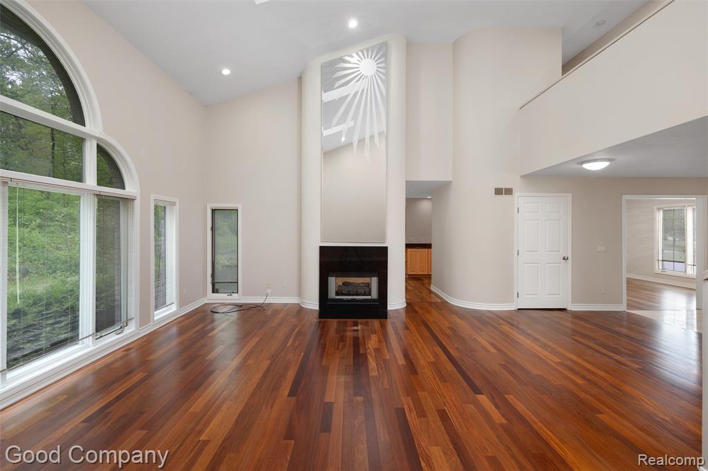 5893 CHRISTINA Drive, West Bloomfield, MI 48324 — Photo 14