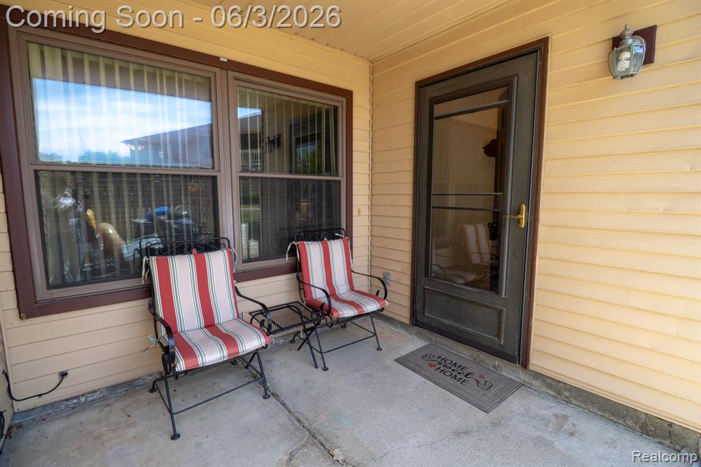 61200 Greenwood Drive, South Lyon, MI 48178 — Photo 4