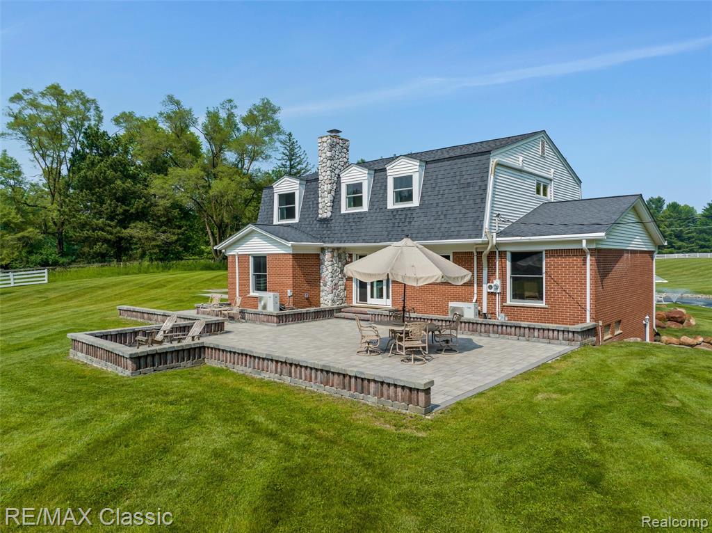 8173 Earhart Road, South Lyon, MI 48178 — Photo 58