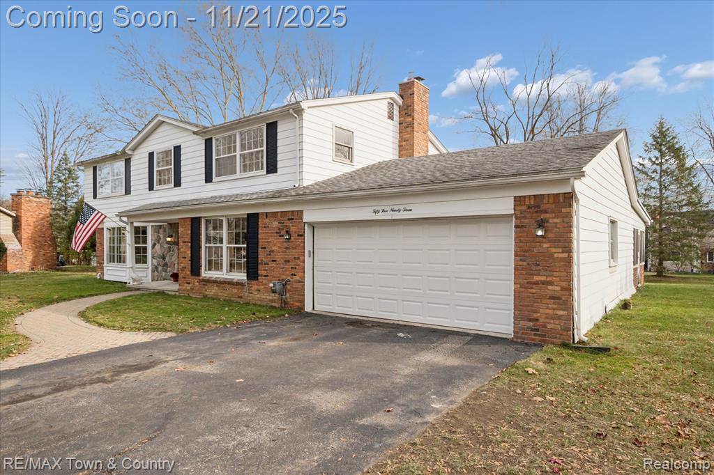 5593 Woodwind Drive, Bloomfield Hills, MI 48301 — front exterior