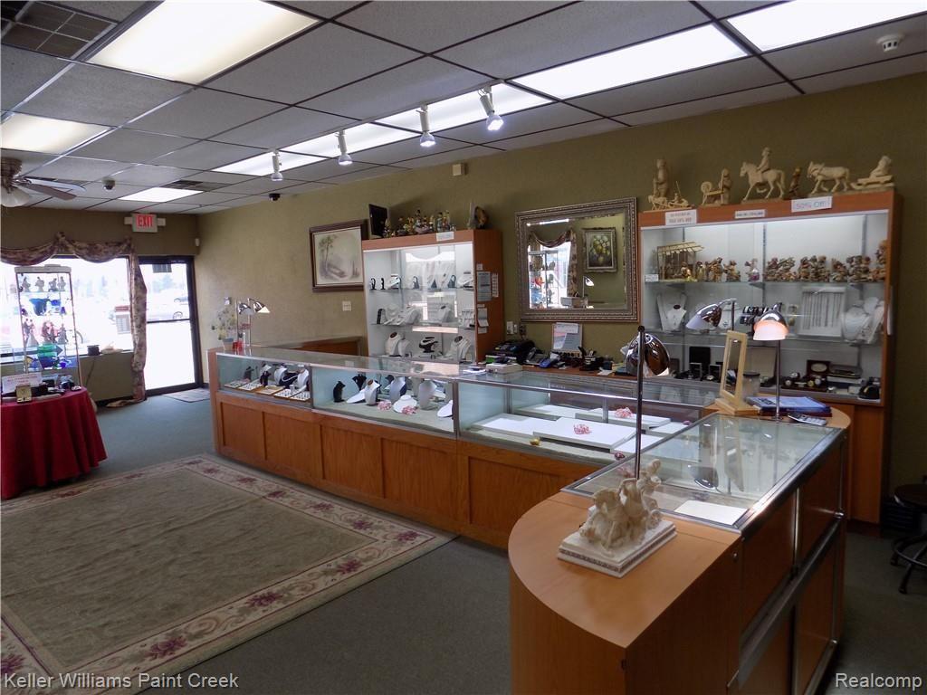 8771 HALL Road, Utica, MI 48317 — Photo 7