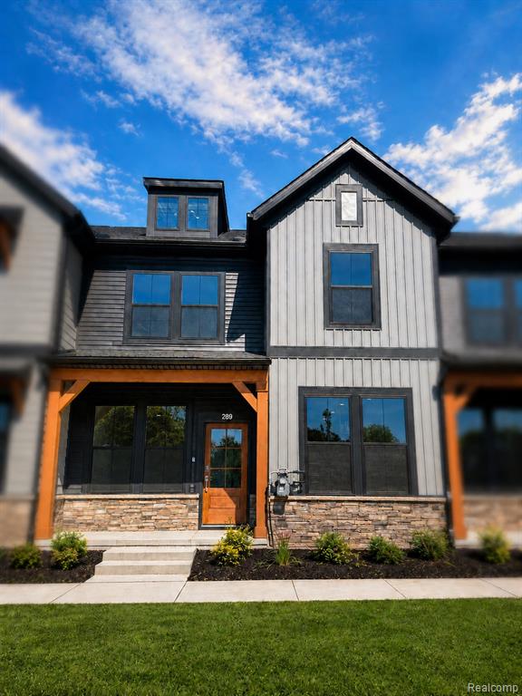289 Lantana Drive