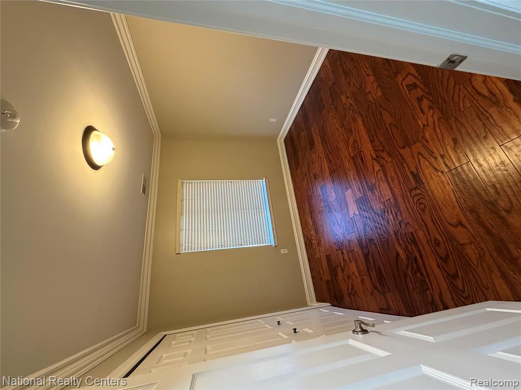 8455 Williamstown Drive, Shelby Twp, MI 48316 — Photo 9
