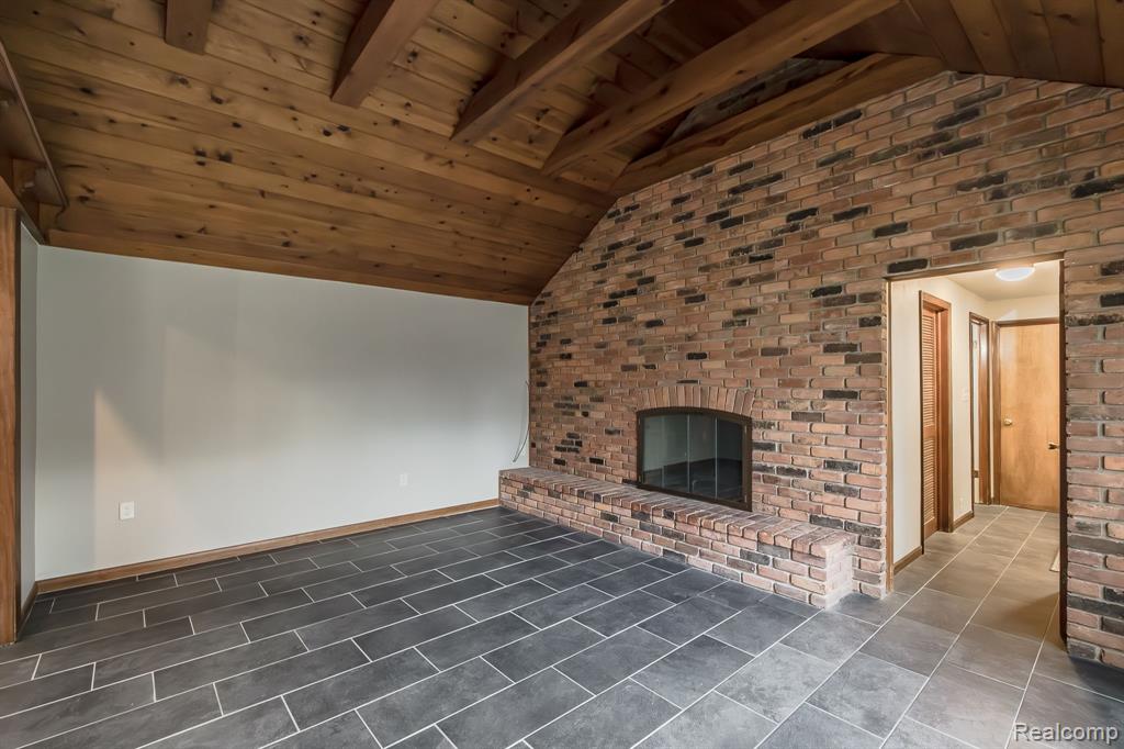 9149 LONGCROFT Drive, White Lake, MI — Photo 21