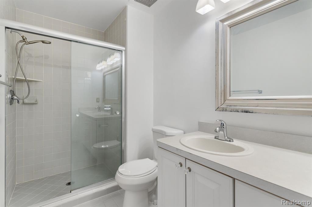 20084 RODEO COURT, Southfield, MI 48075 — Photo 11