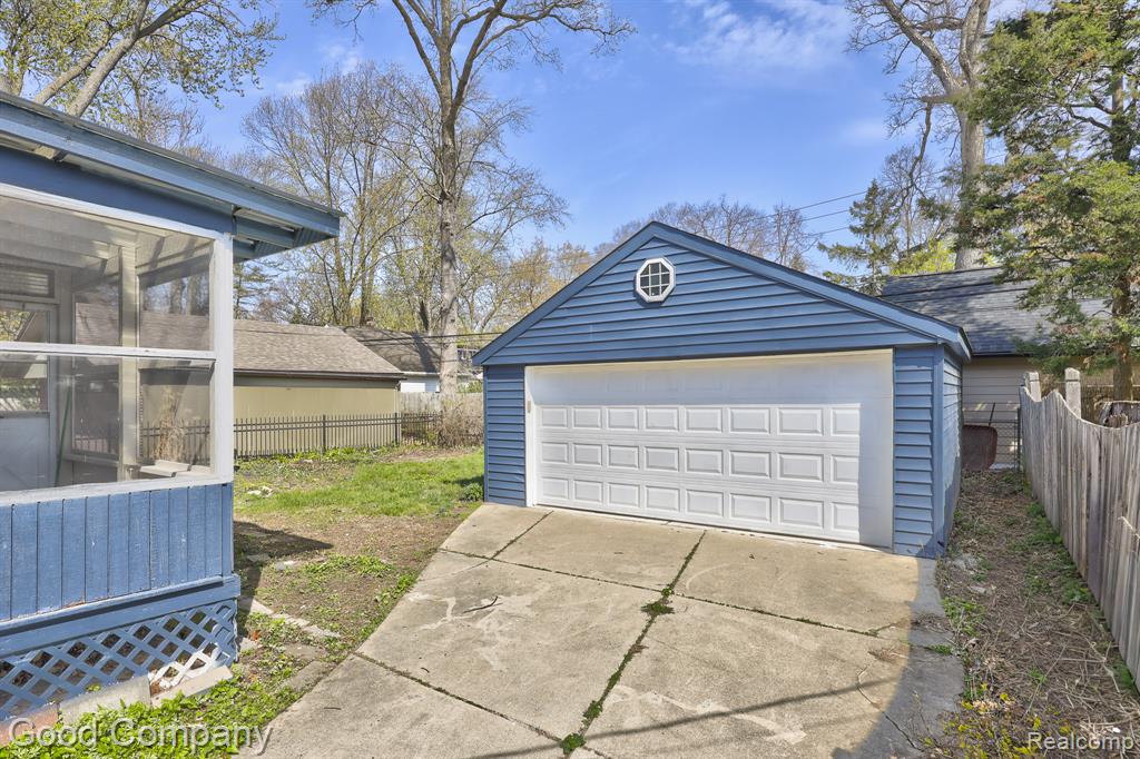 23 Fairwood Boulevard, Pleasant Ridge, MI — Photo 50