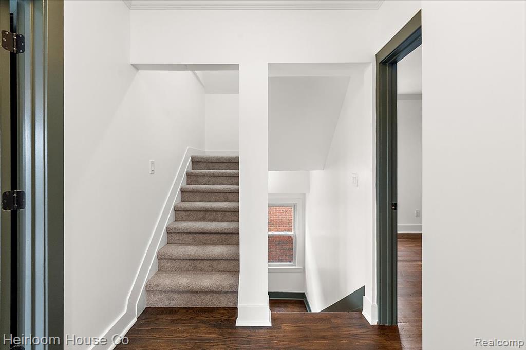 5360 Burns Street, Detroit, MI 48213 — Photo 49