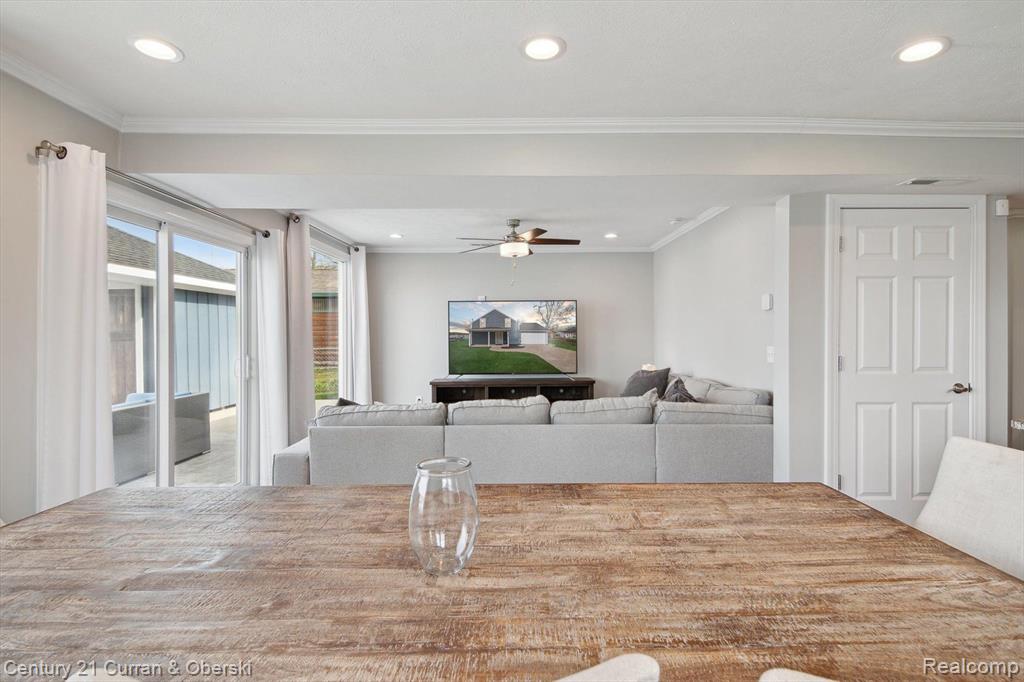 421 EDGEWOOD Drive, Jackson, MI 49201 — Photo 14
