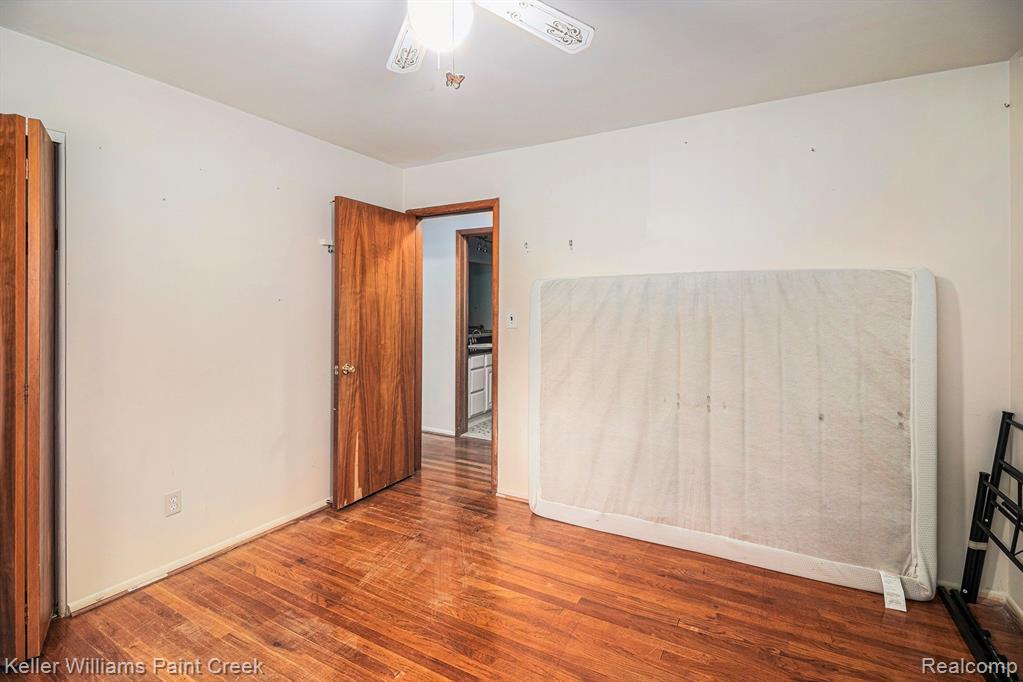 8160 Busch Street, Center Line, MI 48015 — Photo 14