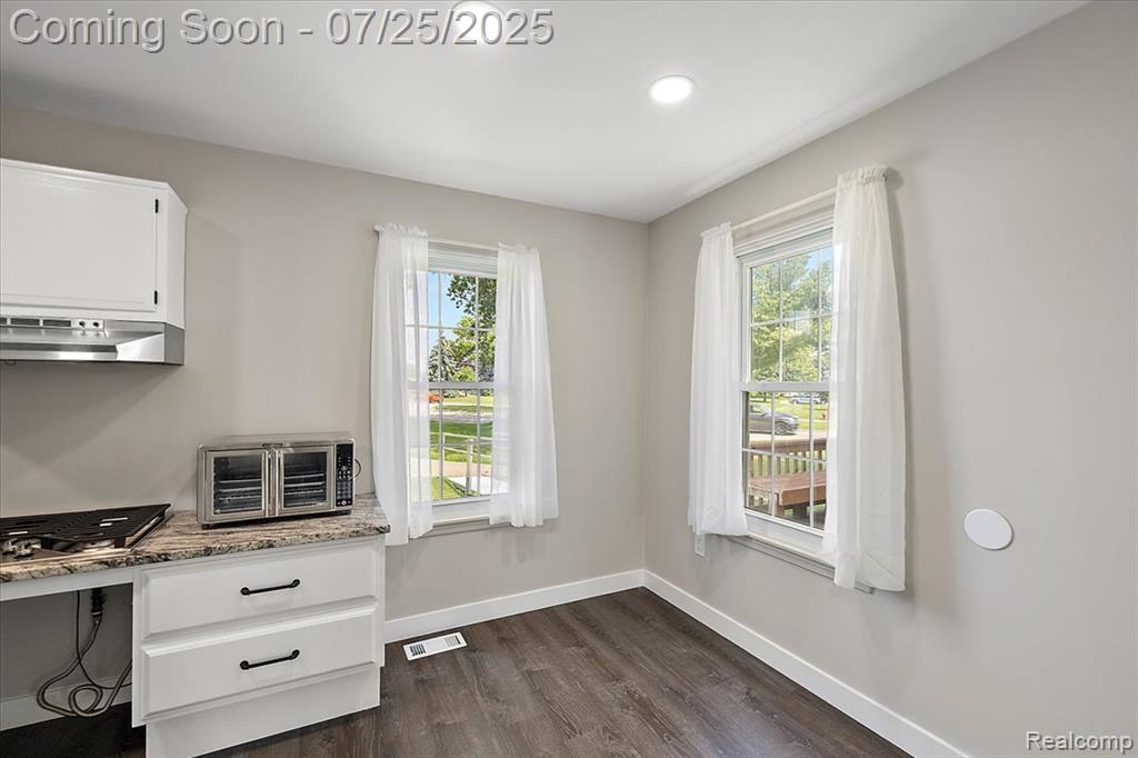 39869 Village Wood Lane, Novi, MI — Photo 17