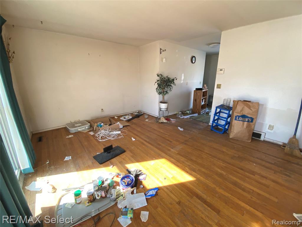 8126 Corunna Road, Flint, MI 48532 — Photo 7
