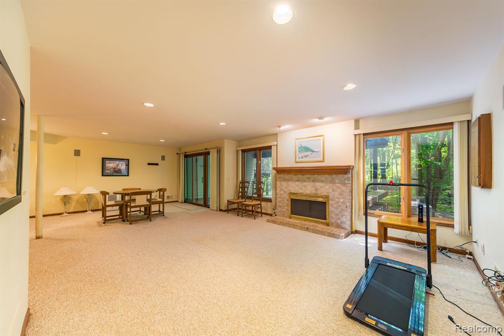 4467 GOLF VIEW Drive, Brighton, MI 48116 — Photo 34