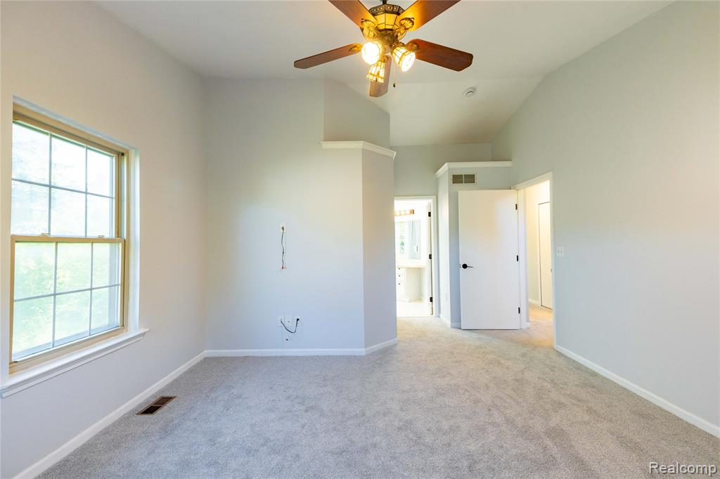 751 Lochaven Road, Waterford, MI 48327 — Photo 22