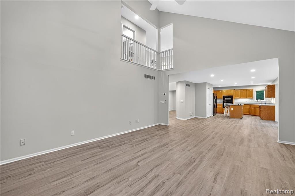 9695 Forest Ridge Drive, Clarkston, MI 48348 — Photo 7