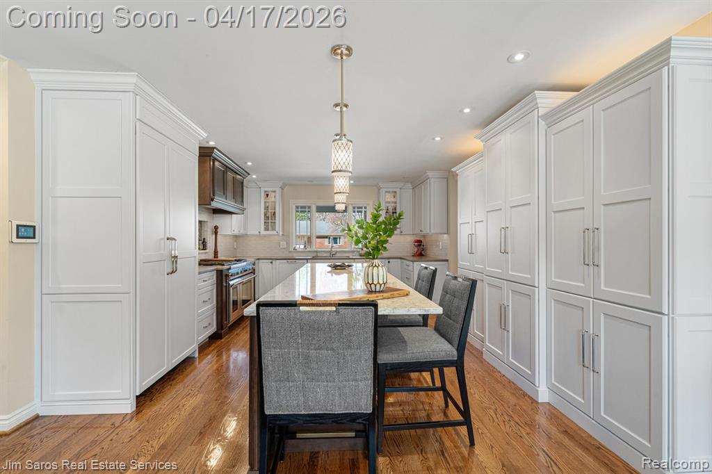 47 Roslyn Road, Grosse Pointe Shores, MI 48236 — Photo 13