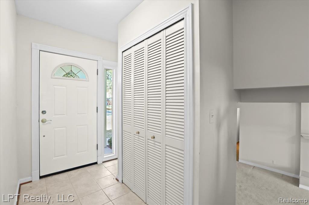 6378 Emerald Lake Drive, Troy, MI 48085 — Photo 6
