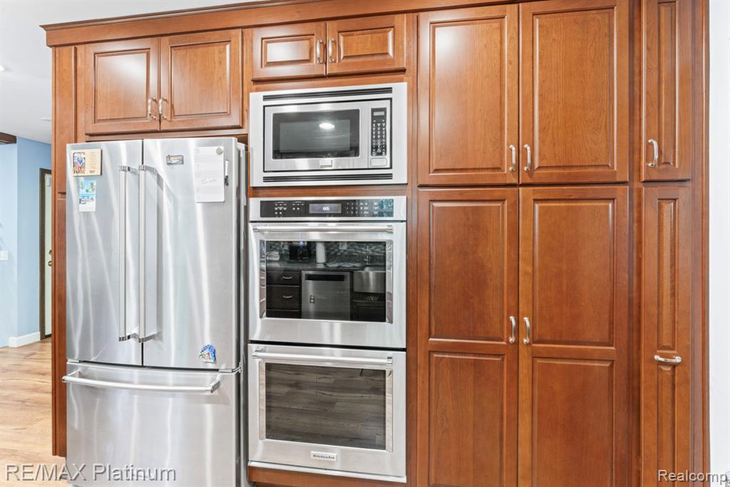 6567 Heaven Drive, Howell, MI 48855 — Photo 16