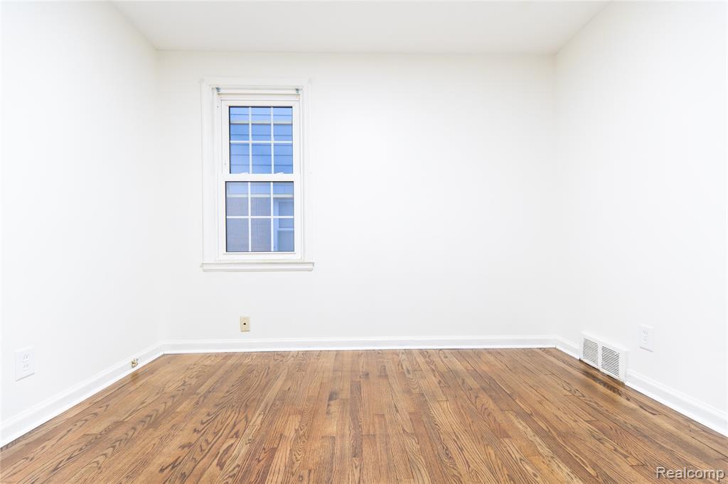 19330 Littlefield Street, Detroit, MI 48235 — Photo 17