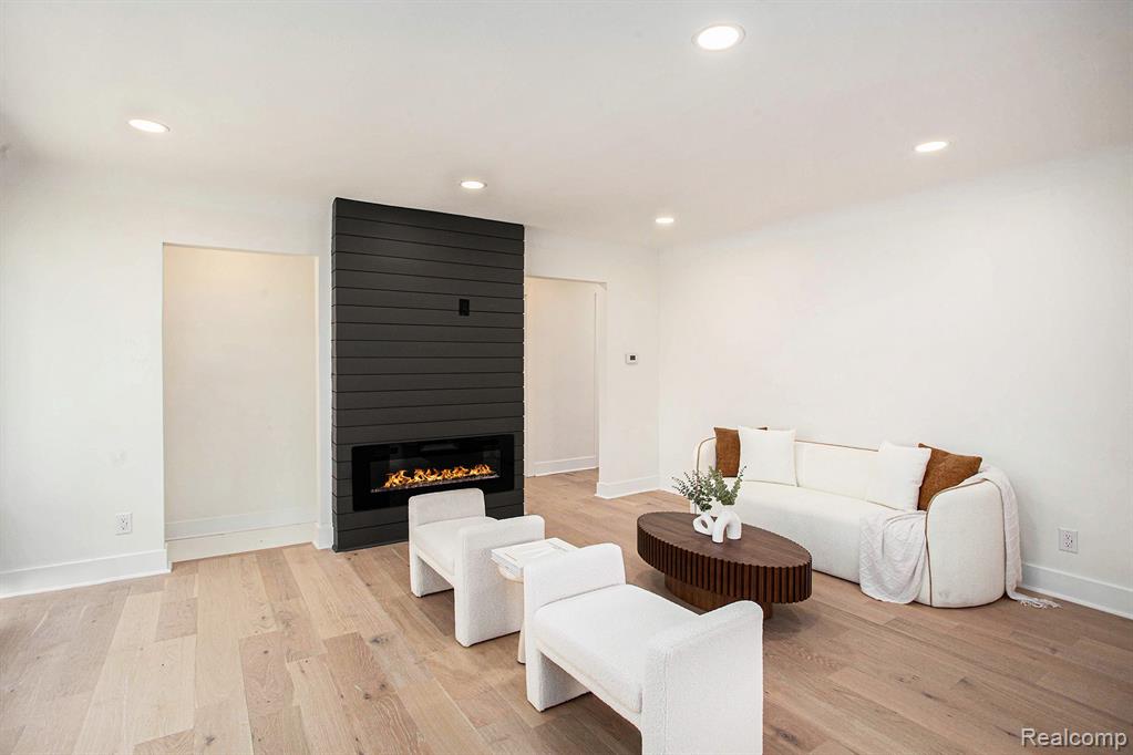 31100 W Rutland Street, Beverly Hills, MI 48025 — Photo 6