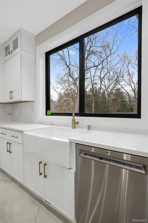 31130 Lahser, Beverly Hills, MI 48025 — Photo 9