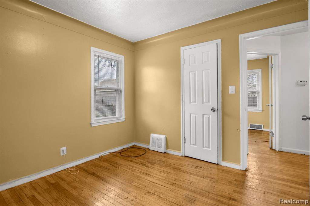 6223 FAUST Avenue, Detroit, MI 48228 — Photo 22