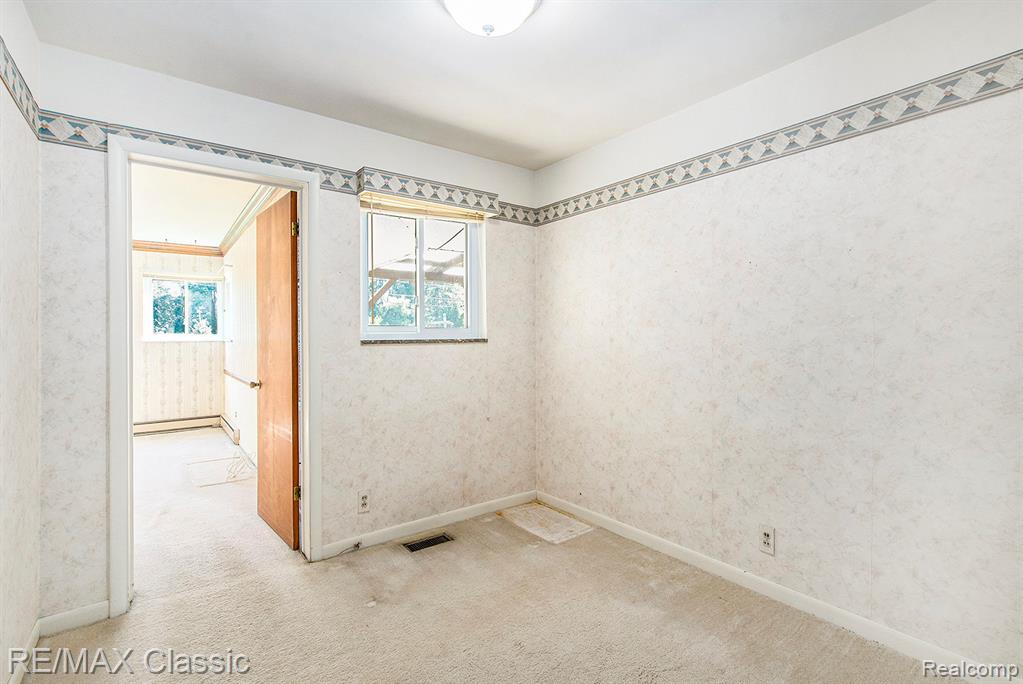 9304 Morrison Avenue, Plymouth, MI 48170 — Photo 14