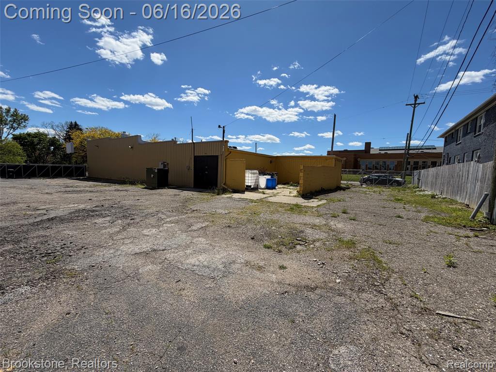 606 W Huron Street, Pontiac, MI 48341 — Photo 4