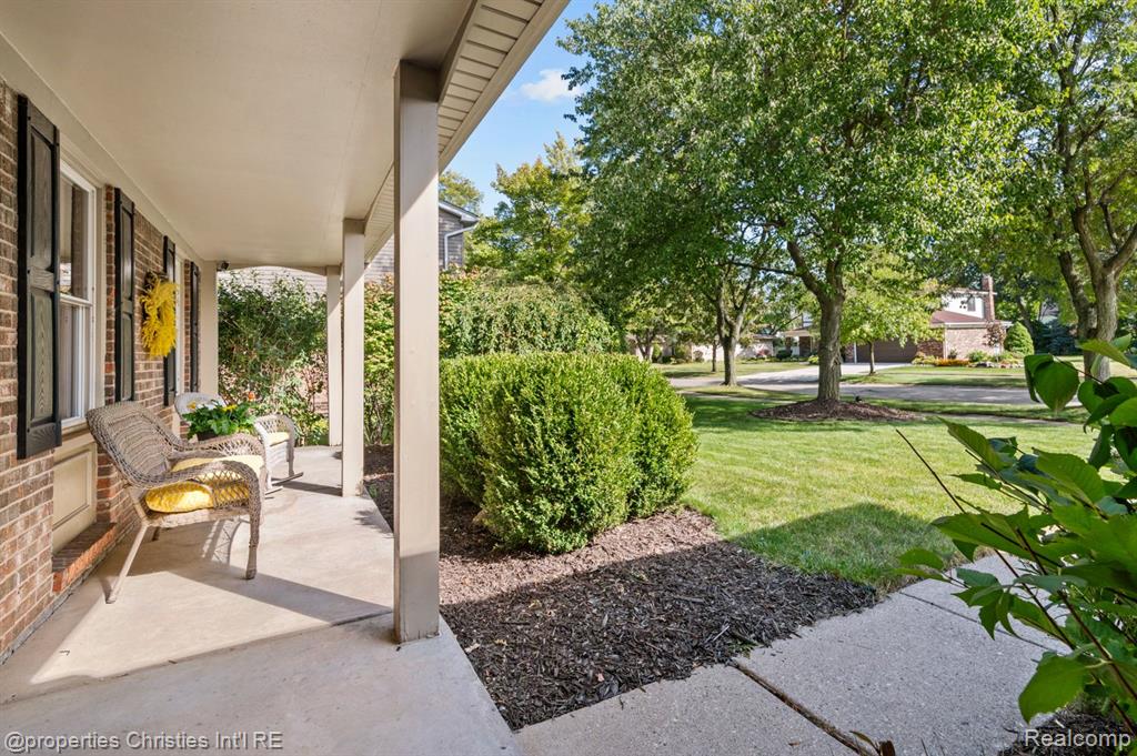 7606 Chichester Road, Canton, MI 48187 — Photo 32