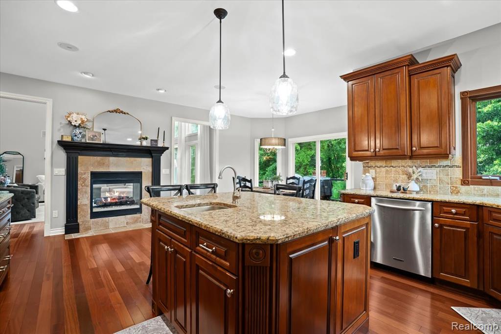10734 Stoney Point Drive, South Lyon, MI 48178 — Photo 14