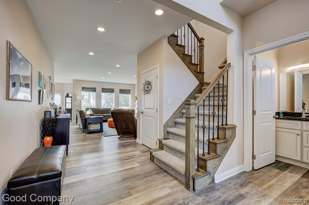 68 FAIRWOOD Street, Ferndale, MI 48220 — Photo 5