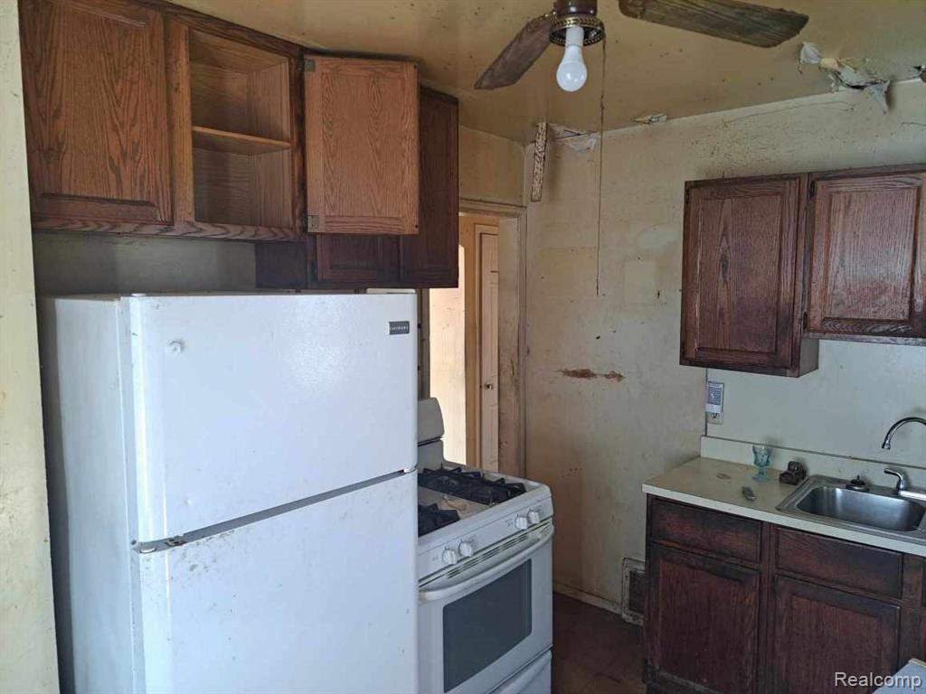 5109 S Hubbard Street, Wayne, MI 48184 — Photo 7