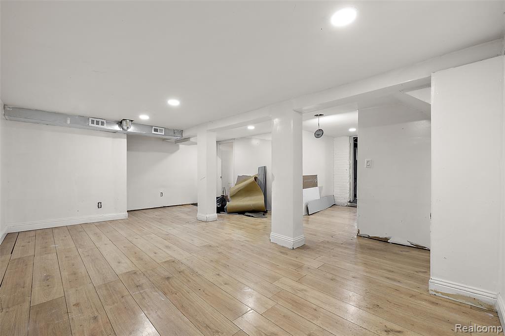 2220 Collingwood Street, Detroit, MI 48206 — Photo 36