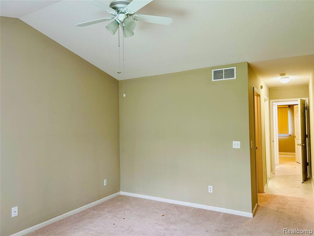 9596 Wheatgrass Lane, Belleville, MI 48111 — Photo 11