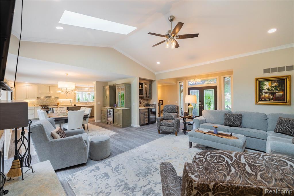 9158 Manchester Boulevard, Grosse Ile, MI 48138 — Photo 10