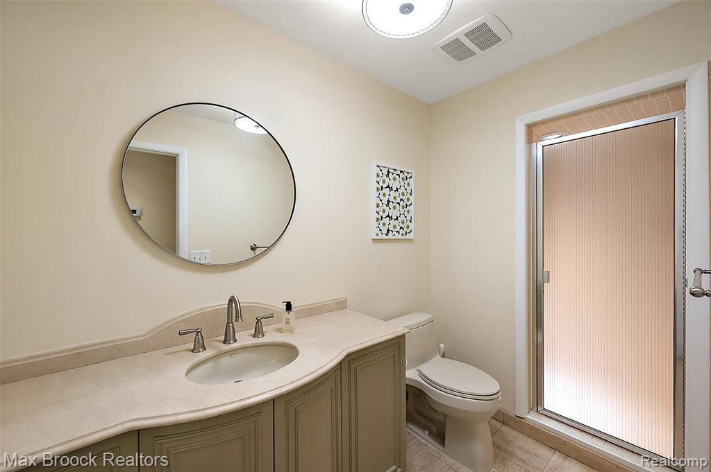 5175 Woodlands Drive, Bloomfield Hills, MI 48302 — Photo 20