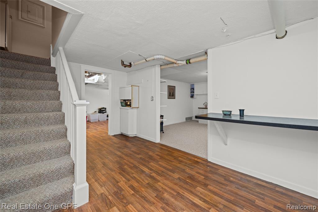 16904 Saint Paul Street, Grosse Pointe, MI 48230 — Photo 37