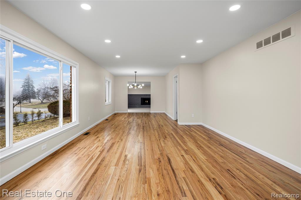 32363 Olde Franklin Drive, Farmington, MI, 48334