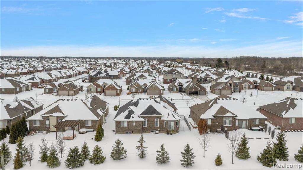 56844 Topaz Drive, Macomb, MI 48042 — Photo 5