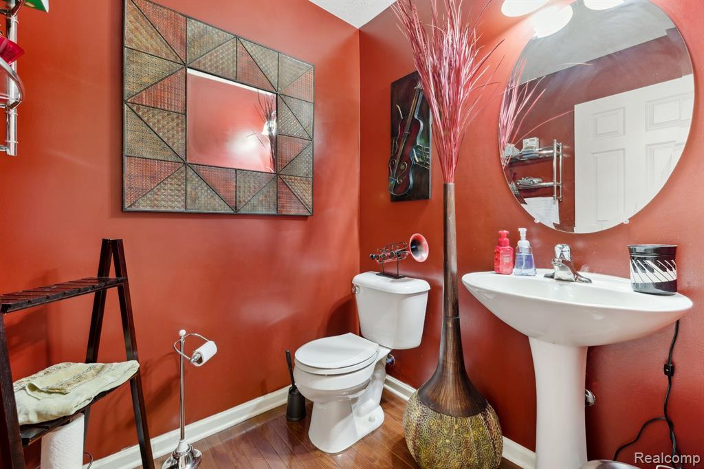 8844 Somerset Lane, Ypsilanti, MI 48198 — Photo 13