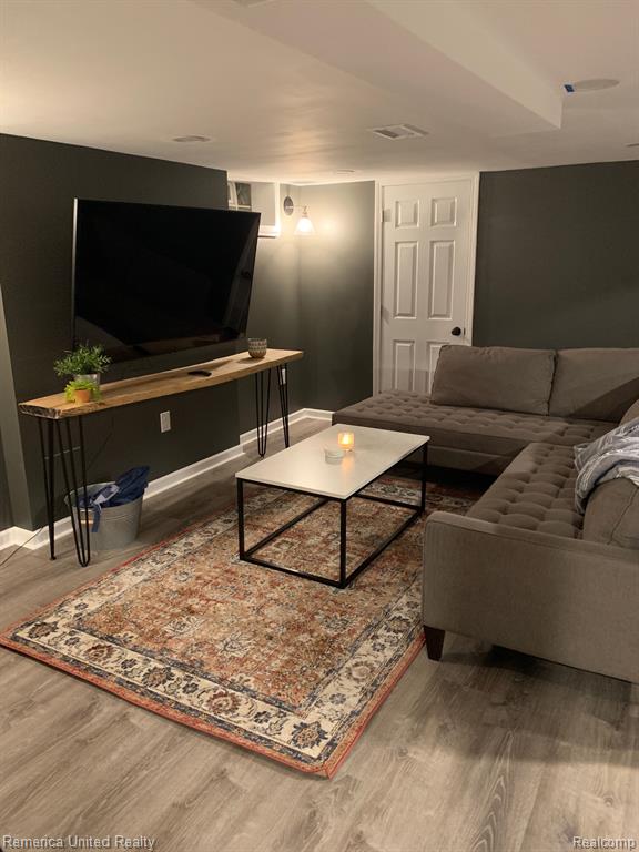 617 S EDISON Avenue, Royal Oak, MI 48067 — Photo 17