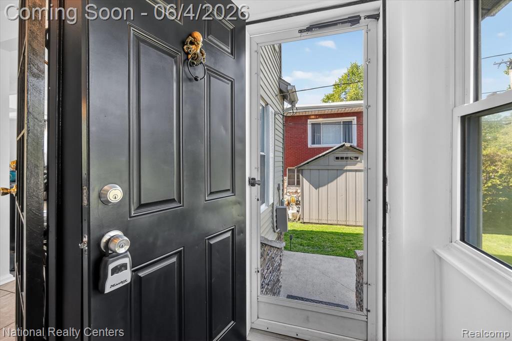 3946 Lakeshore Drive, Newport, MI 48166 — Photo 8