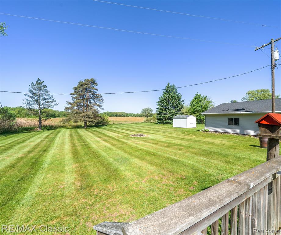 11589 OWOSSO Road, Fowlerville, MI 48836 — Photo 40