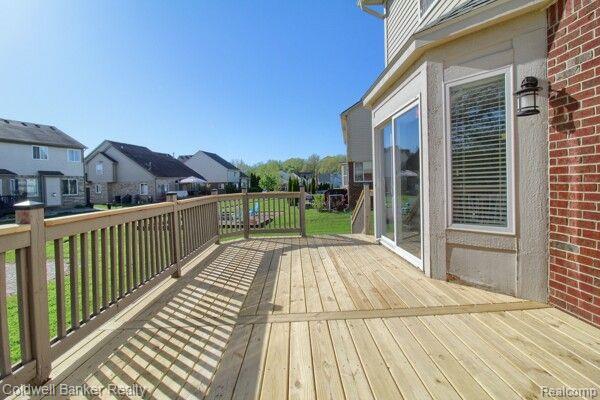 43807 S TIMBERVIEW Drive, Belleville, MI 48111 — Photo 36