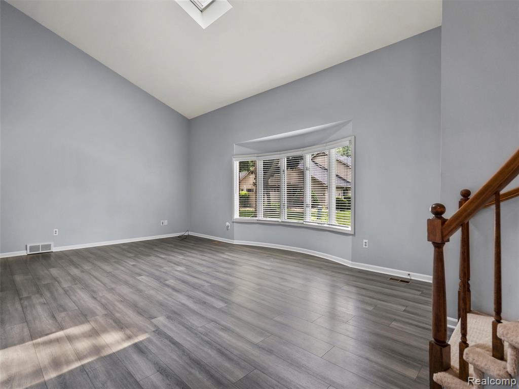 42712 Elizabeth Circle, Clinton Twp, MI 48038 — Photo 18