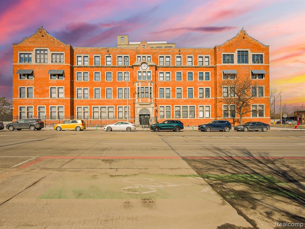 6533 East Jefferson, 238, Detroit, MI 48207 — front exterior