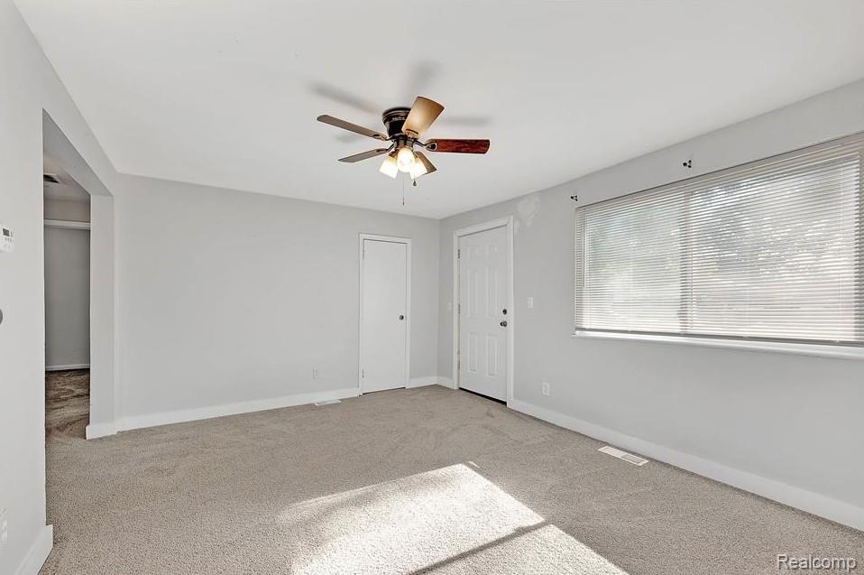 6431 Centralia Street, Dearborn Heights, MI 48127 — Photo 3