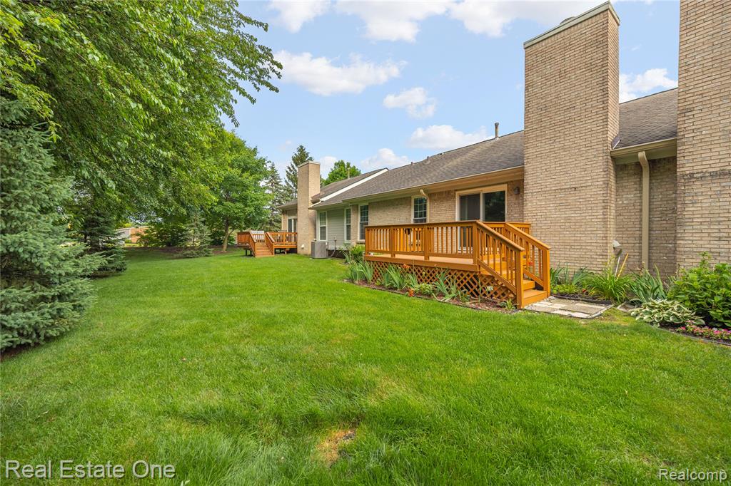 41432 Haggerty Woods Court, Canton, MI 48187 — Photo 31