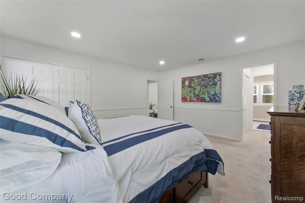 4230 Orchard Way, Bloomfield Hills, MI 48301 — Photo 38