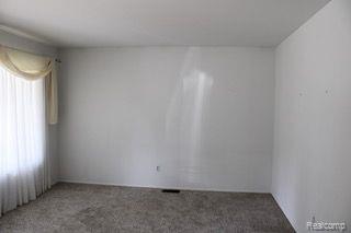 456 W OTIS Avenue, Hazel Park, MI 48030 — Photo 4