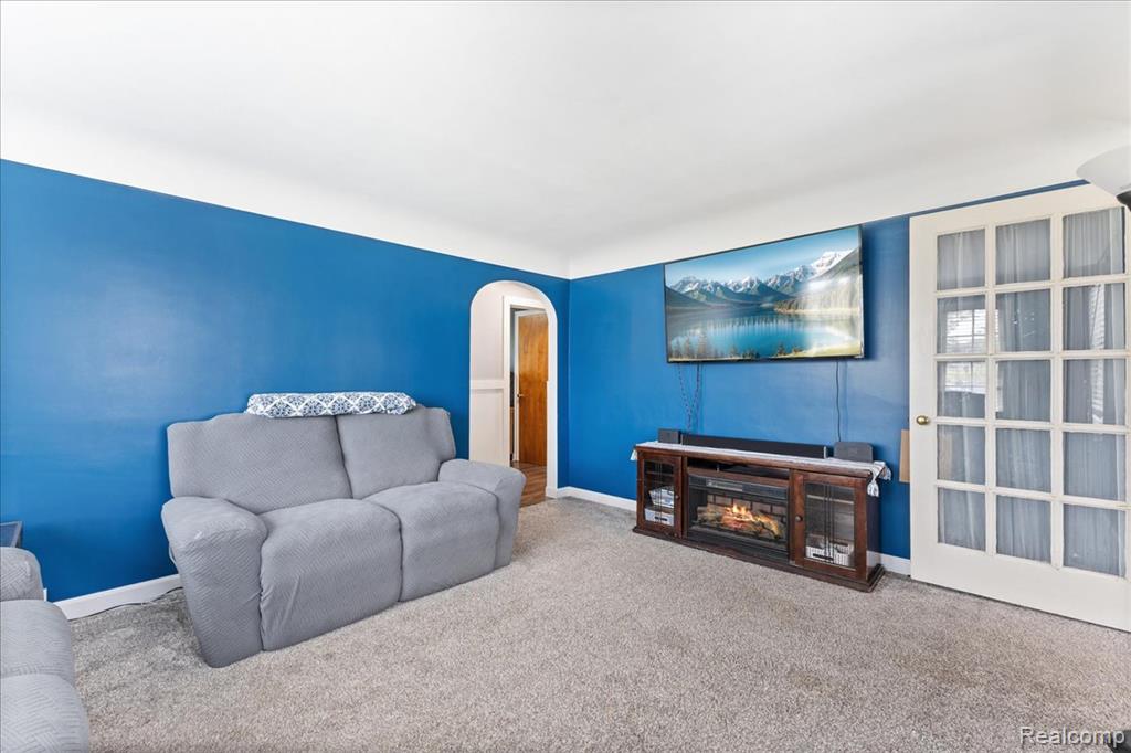 253 N Rose Street, Mount Clemens, MI 48043 — Photo 18